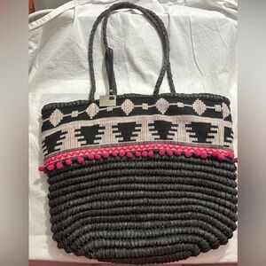 Zíngara Woven Tote, black with hot pink tassels. Large tote boho beach natural